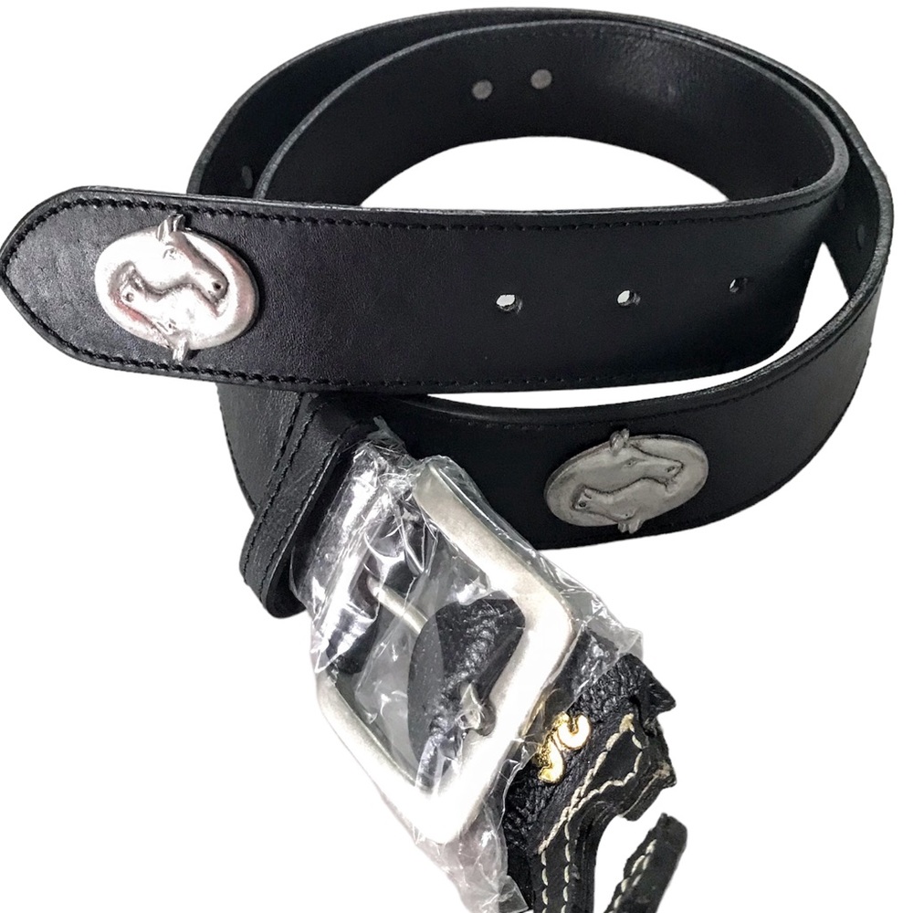 Horsehead Belt Conchos Leather Black with Silver Hardware NWT 7 Medallions